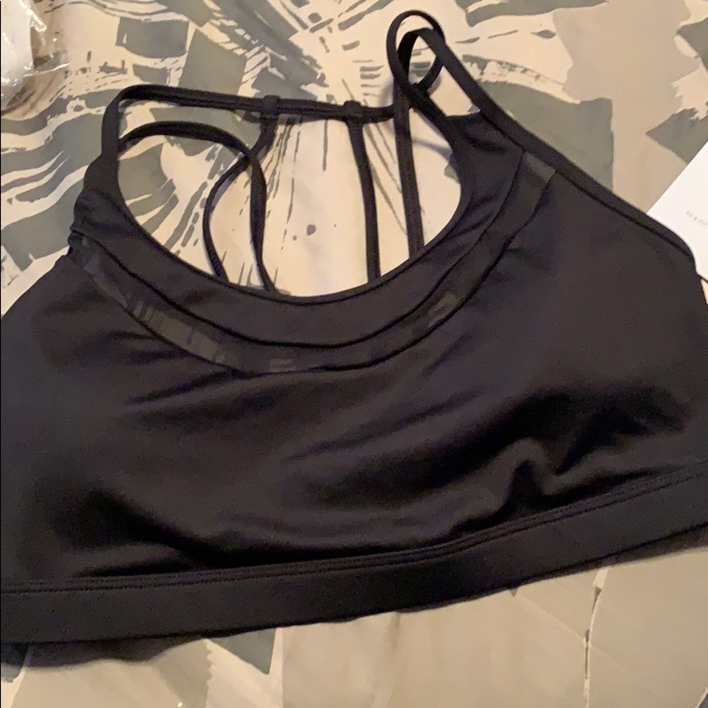 BNWT VICTORIA SPORT BRA